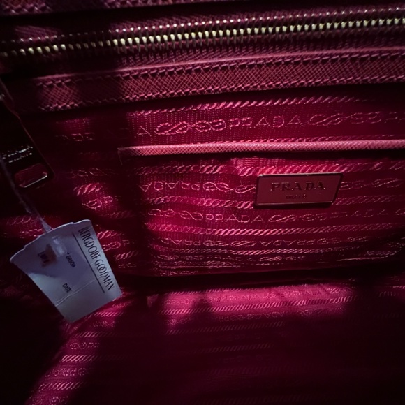 Prada saffiano bag red - Picture 6 of 9